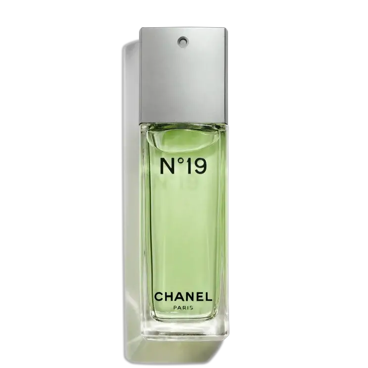 Chanel N°19 Eau De Toilette Spray